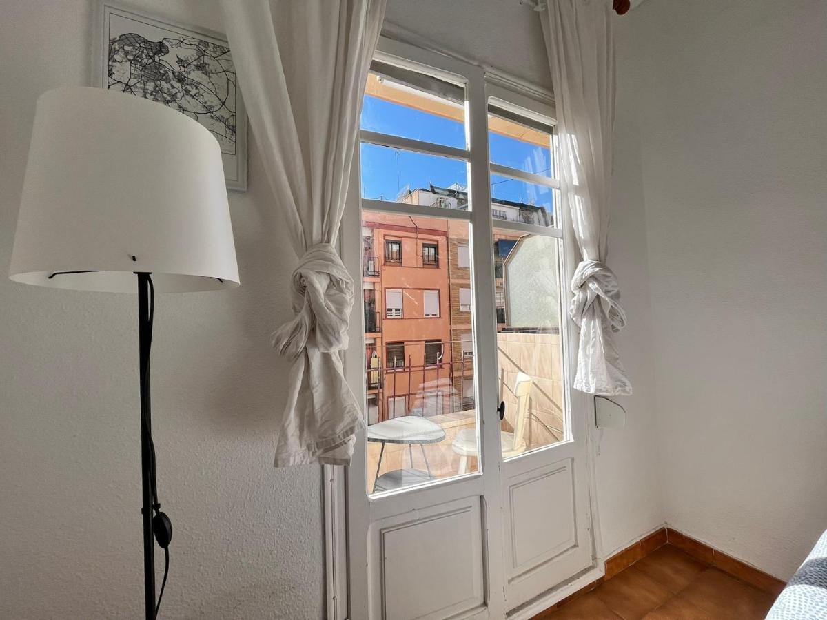 Comfortable Room - Habitacion Acogedora Valencie Exteriér fotografie